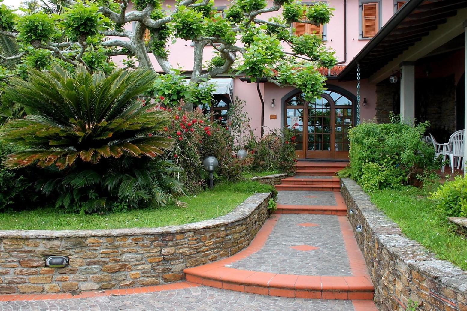Hotel Il Buongustaio Massa  Buitenkant foto