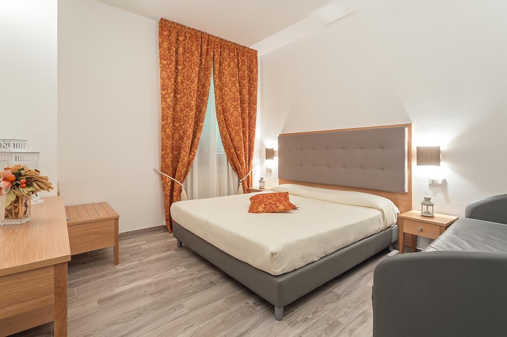 Hotel Il Buongustaio Massa  Buitenkant foto