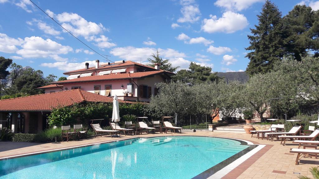Hotel Il Buongustaio Massa  Buitenkant foto
